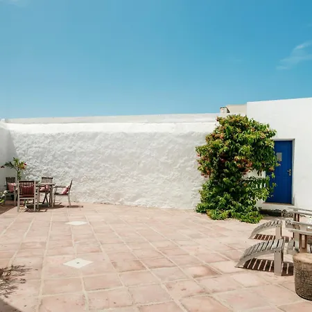 Casa árboles - Lanzarote * Teguise (Lanzarote)